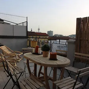 Star Ribbon Apartament Mediolan